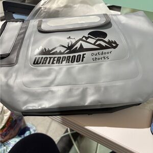 IDRYBAG New With Tags Blue trimmed